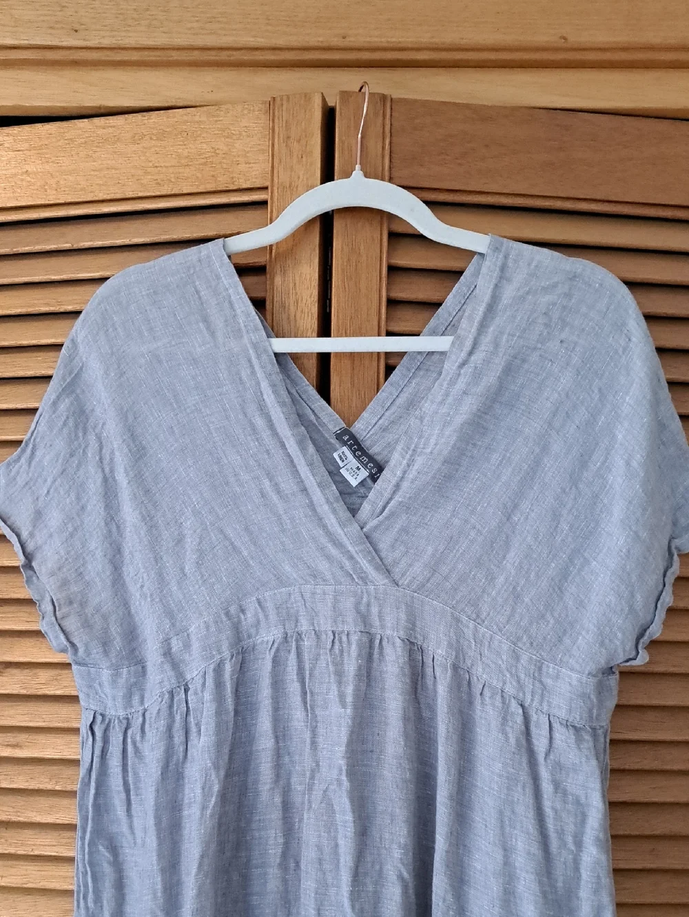 ARTEMESIA LINEN Light Gray V-Neck Midi Dress Size M - Picture 2 of 4